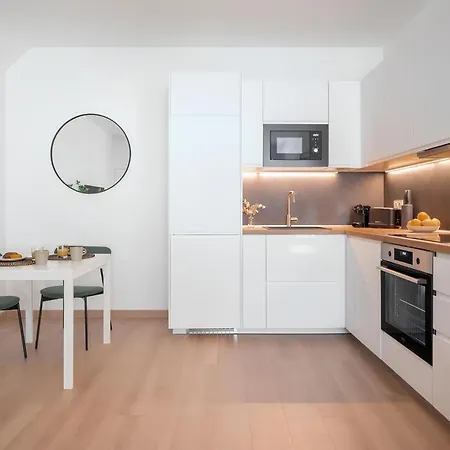 Cozy Plein Centre, Proche Gare/plage * مينتون
