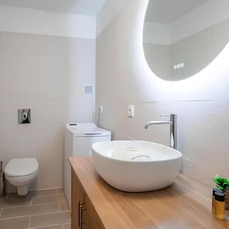 Apartment Cozy Plein Centre, Proche Gare/plage
